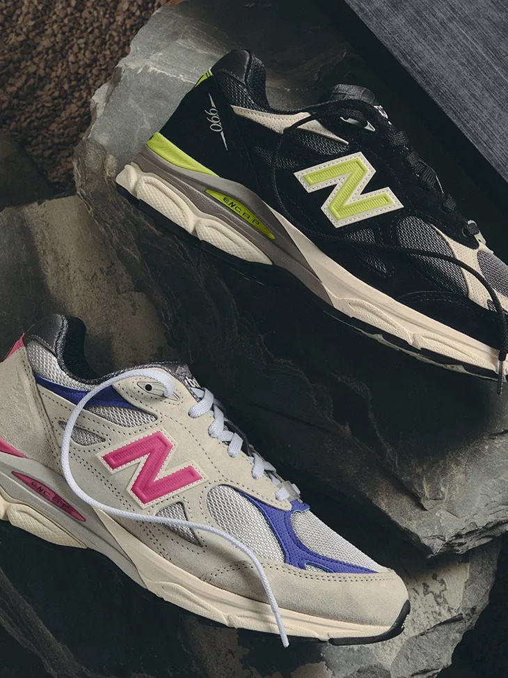 designscene's tweet photo. Kith, United Arrows & Sons x New Balance 990v3 Drops October 2 - See more here: https://t.co/0fnzmsFJma

#Kith reunites with United Arrows & Sons and #NewBalance for two Made in USA 990v3 colorways created for Kith’s fifteenth anniversary. The release revisits a New Balance palette that first appeared through United Arrows’ Beauty & Youth label in 2008.

Photo Courtesy of ©KITH