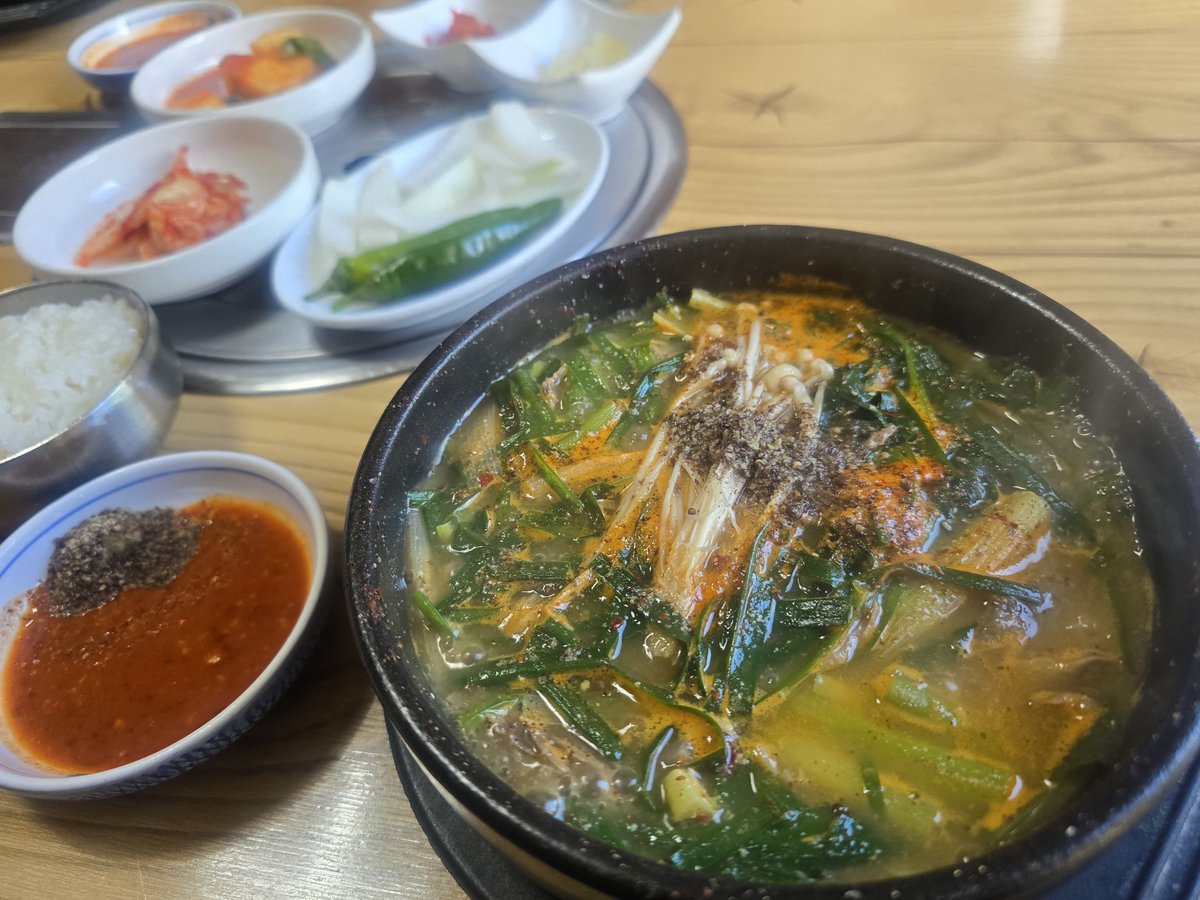 jangytkun's tweet photo. 오늘,
일년 분의 메시지를 받았다.
왜일까?

생일날!!! ㅎㅎㅎ

今日、
一年分のメッセージをもらった。
なぜだろう？

誕生日だから!!! (笑) https://t.co/ufR4E8tk6j