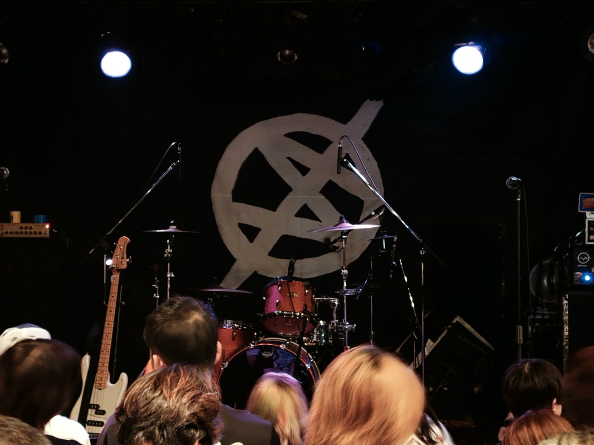 amicava57's tweet photo. ほんこち
"10th Anniversary TOUR"
#SHADOWS #GOOD4NOTHING https://t.co/mDJcMiTK0b