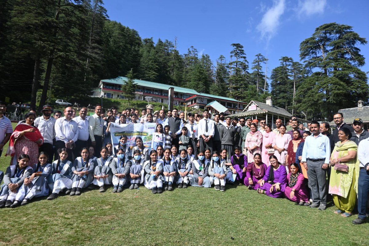 DCChamba's tweet photo. स्वच्छता ही सेवा अभियान-2026 के अंतर्गत खज्जियार में जिला स्तरीय जन स्वच्छता अभियान आयोजित https://t.co/zduy4ZN2uB