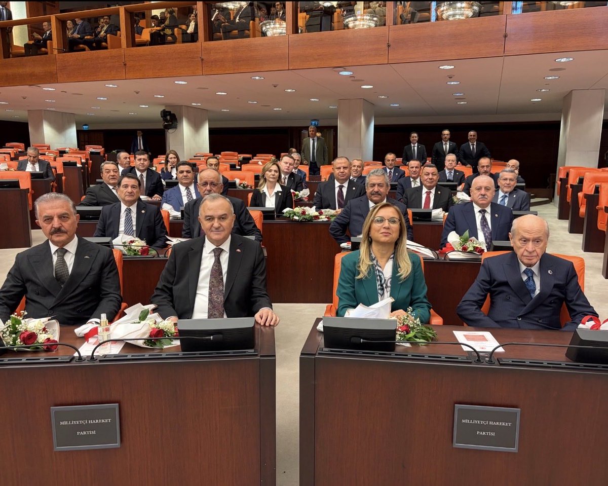 Tamerakrolu1Cak's tweet photo. Genel Başkanımız Sayın Devlet Bahçeli @dbdevletbahceli 28. Dönem 5. Yasama Yılı açılışı için TBMM’de https://t.co/Lb4IpZ8KVk