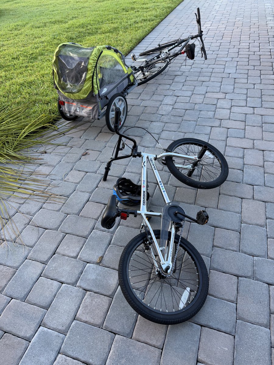 dustinthedad's tweet photo. Don’t prevent every bump and scratch. 

Protect them from the scars.

That’s the middle road where resilient kids are built. https://t.co/TXNB8mwPOS