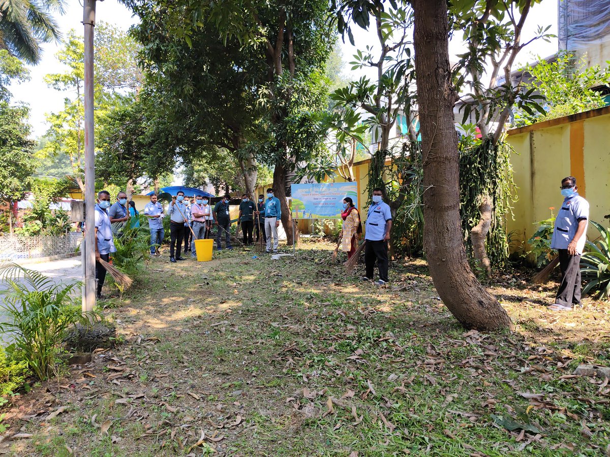 DSCDharampur's tweet photo. As part of #SwachhataHiSeva2026, cleaning and maintenance activities were undertaken in the Science Park of @DSCDharampur a unit of @ncsmgoi @MinOfCultureGoI , promoting cleanliness and responsible upkeep of green spaces.
#SwachhBharat #GreenSpaces #Cleanliness #JanBhagidari https://t.co/1F11NxBCIM