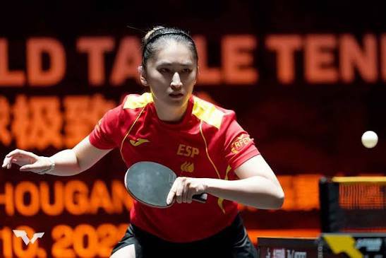 la_antorchita's tweet photo. 🏓#TenisMesa Grand Smash en China 🇨🇳

Qualy 1️⃣♀️
✅ Sofía-Xuan Zhang 🇪🇸 gana 3-1 (11-9, 9-11, 11-8, 11-5) 🆚 Kallberg 🇸🇪

💪🏻 Buena victoria para Sofi frente a una rival de mejor ranking https://t.co/z9W1eQiEXh