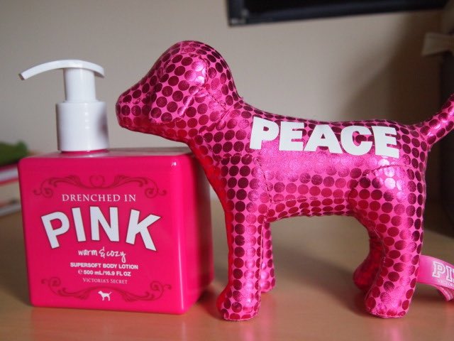 tiffsaprincesss's tweet photo. 🩷🎀 all things pink &amp; magical🎀🩷 https://t.co/u1YPQqdNFy