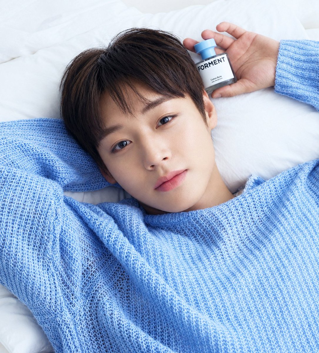 Little_may529's tweet photo. 박지훈하고 점점 가까워지기🫶
근데 가까이 갈수록 눈동자에 사진 찍는 스탭분들 보이는거 실화인가..?! https://t.co/dBsW0KfhWP