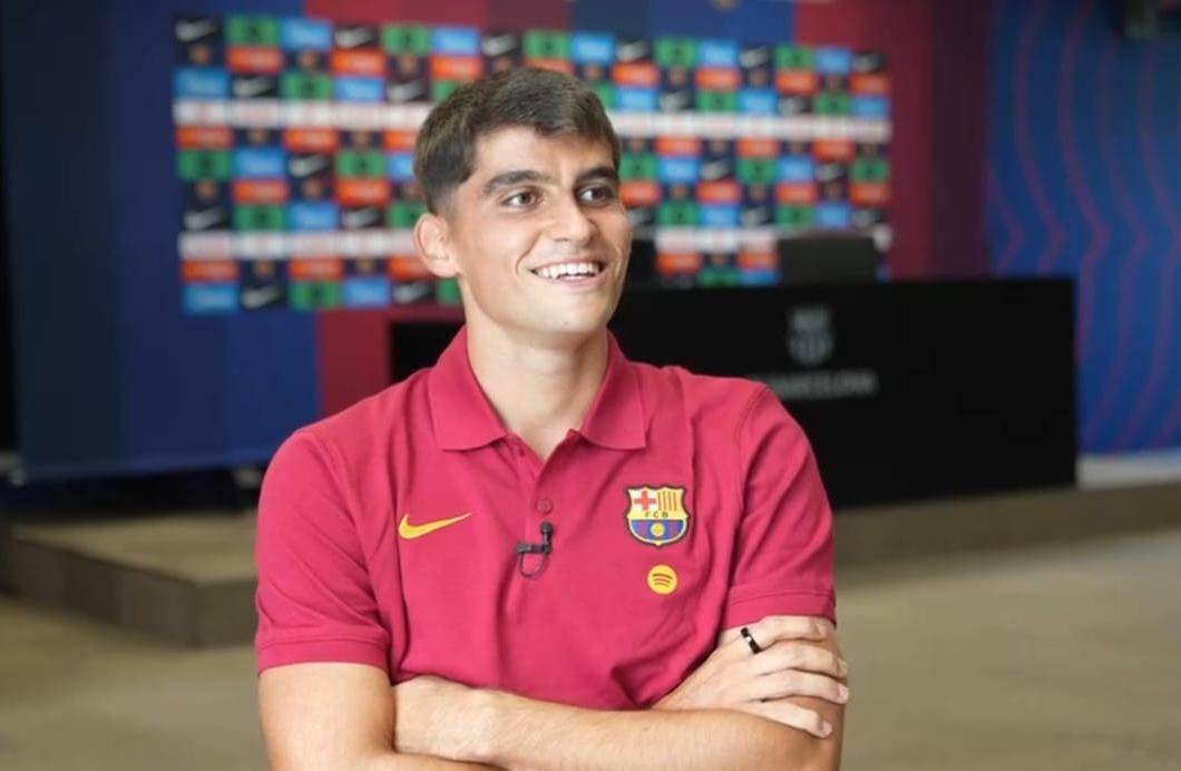 BarcaTimes's tweet photo. 🚨🎙️| Gerard Martín: "Lifetime contract with Barça? Yeah, man. Look, I'd have to EARN IT, but yeah, yeah. So far, so good." #fcblive 🫡 https://t.co/yxIOt2E0FH
