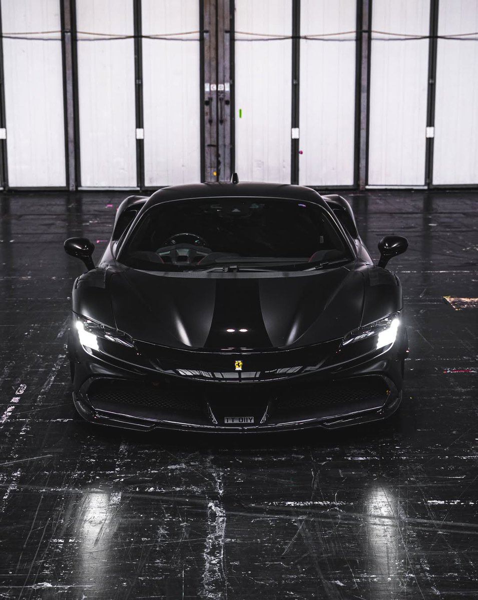 competitionreal's tweet photo. Ferrari SF90 🖤 https://t.co/JmhYOtFvpA