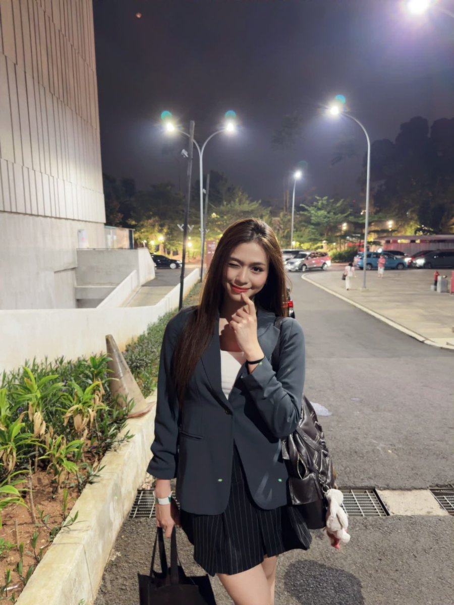 I_KathrinaJKT48's tweet photo. lagi https://t.co/qSRkaEjxJq