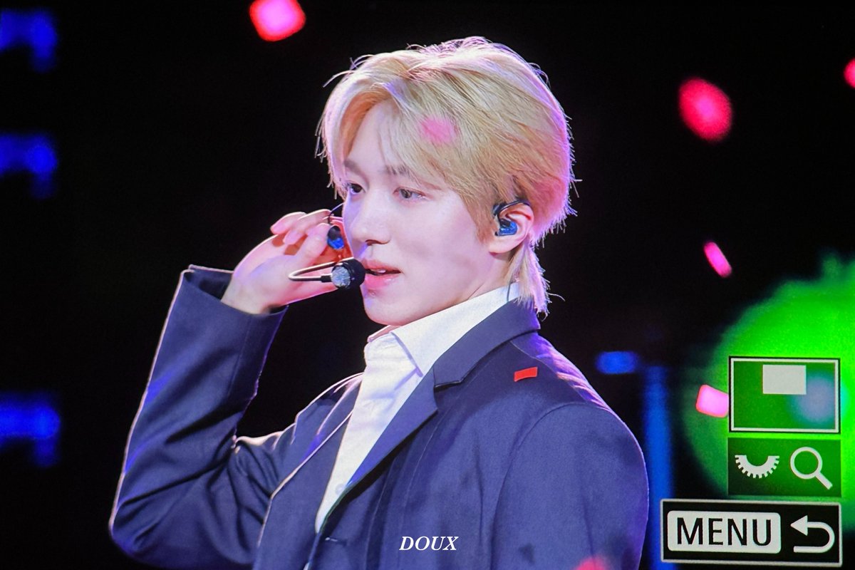 doux_cn's tweet photo. 261001 금발강찬희..라는것..
#찬희 #강찬희 #CHANI #SF9 https://t.co/Lkhr4ehbRA