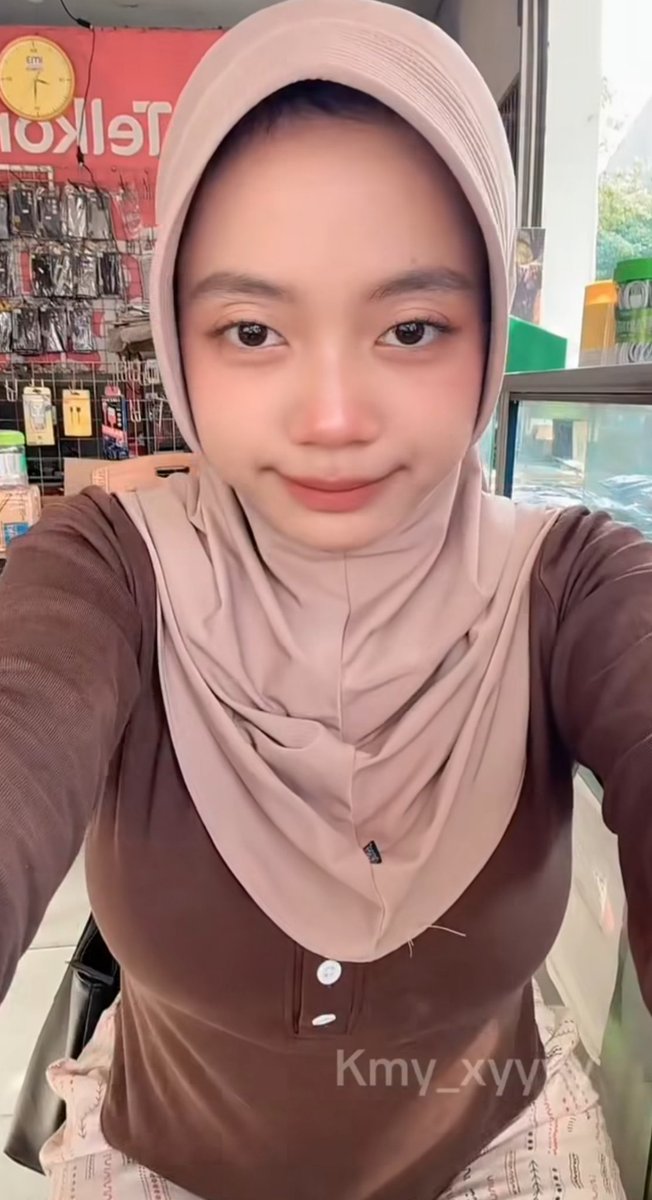 yugafru's tweet photo. ukhty penjaga konter blunder

https://t.co/FixMeJVe1a https://t.co/7NRHkUs6rn