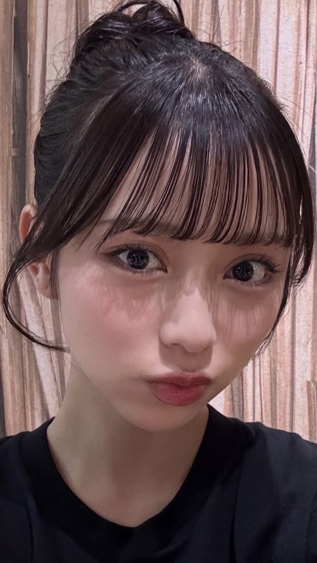 z3ma8x's tweet photo. 本当に顔が強すぎる
クソ顔マンで脚もエロいのえぐい
しかも乳もデカそうなのやばい
顔にかけたい　ただそれだけ　顔見ただけで芯入る　それがさら　
リアル連れオナしてぶっかけたい
さら好きな人dmまで
#今日好き　#オナペ　#ぶっかけ　#連れオナ　#リアル連れオナ https://t.co/Bsp0I5GY3d