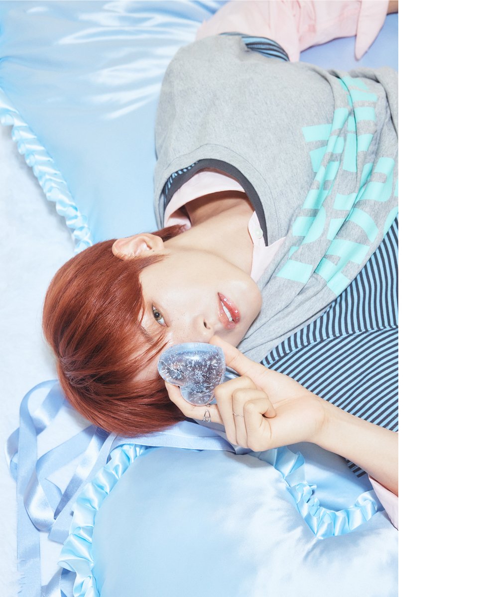 flareu_official's tweet photo. FLARE U 2nd Mini Album [ℒ𝒪𝒱ℰℋ𝒪𝒪𝒟]
Concept Photo "𝐁𝐎𝐘𝐇𝐎𝐎𝐃" 🫧

₊˚⊹ᰔ 2026. 10. 14. 6PM (KST) 

#FLAREU #플레어유 
#강우진 #KANGWOOJIN 
#LOVEHOOD https://t.co/xMb4SPOXc9