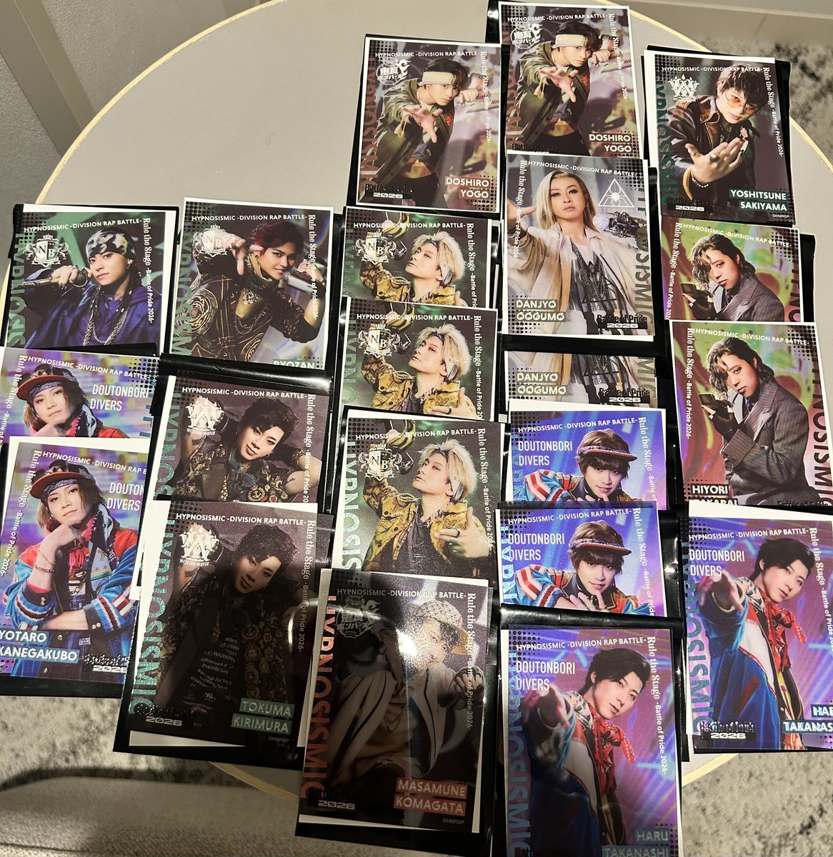 ymrk__11's tweet photo. 【交換】ヒプステ BoP ランダムクリアカードB

求:真日瑠、紫音
譲:堂庵、狐久里、蛇穴、遼太郎、ヒロリン、ハル、弾襄、道四郎、正宗、徳磨、良経、灯依里

10/2マチソワ前に手渡し交換可能です。検索からもお気軽にどうぞ。 https://t.co/kcuqymoTsy