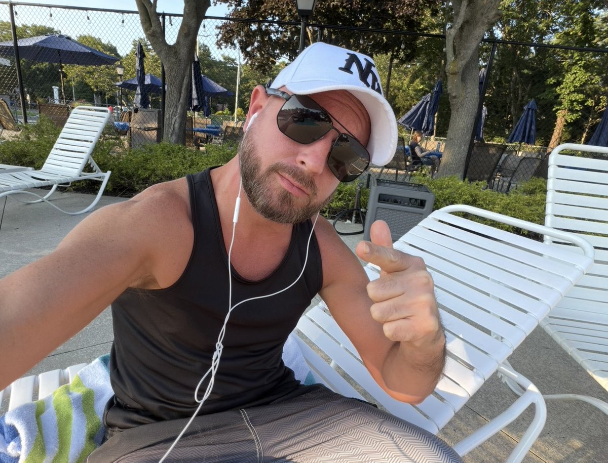 JHLoganVIP's tweet photo. Missing those summer days 😞 https://t.co/4PAbOeJUsv