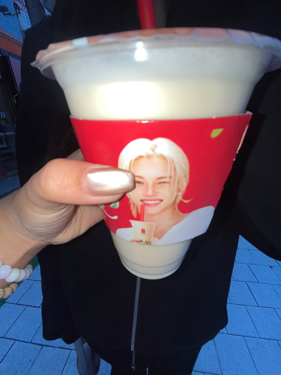 innnieats's tweet photo. 10/1 맘마
아침 구운란흰자만, 방토
점심 샌드위치, 방토, 바나나
간식 레몬 마들렌
저녁 공차 저당 자스민 밀크티+치즈폼 https://t.co/Qin7uQlMjr