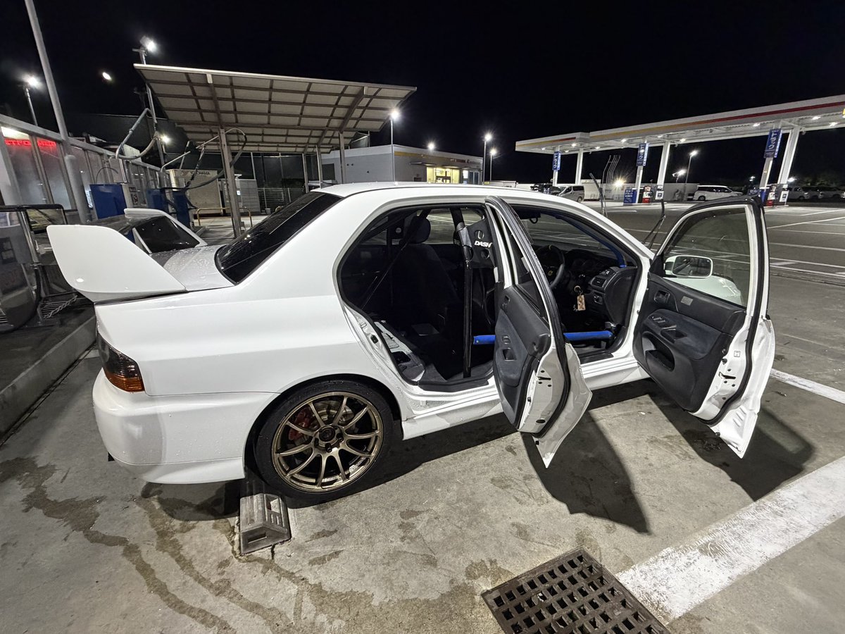 evoIX35_MIVEC's tweet photo. やっと洗車できる🙄 https://t.co/KcsuTfZxVQ