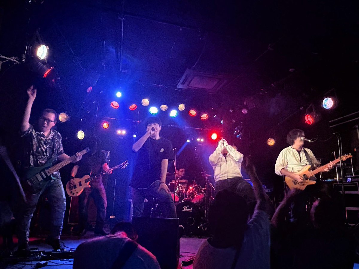 fatdogfatdog's tweet photo. 9月の4本のライブ、無事に終了しました！
全部違うバンドだったので大変だったけど楽しかった！
１つでも観てくれた方いたらありがとうございます🙇‍♂️

9/13 俺ファミ
9/22 ファイヤー☆ガンズ
9/26 Immortal deer
9/30 CARNATION CRIME https://t.co/KG5XYm1wBF