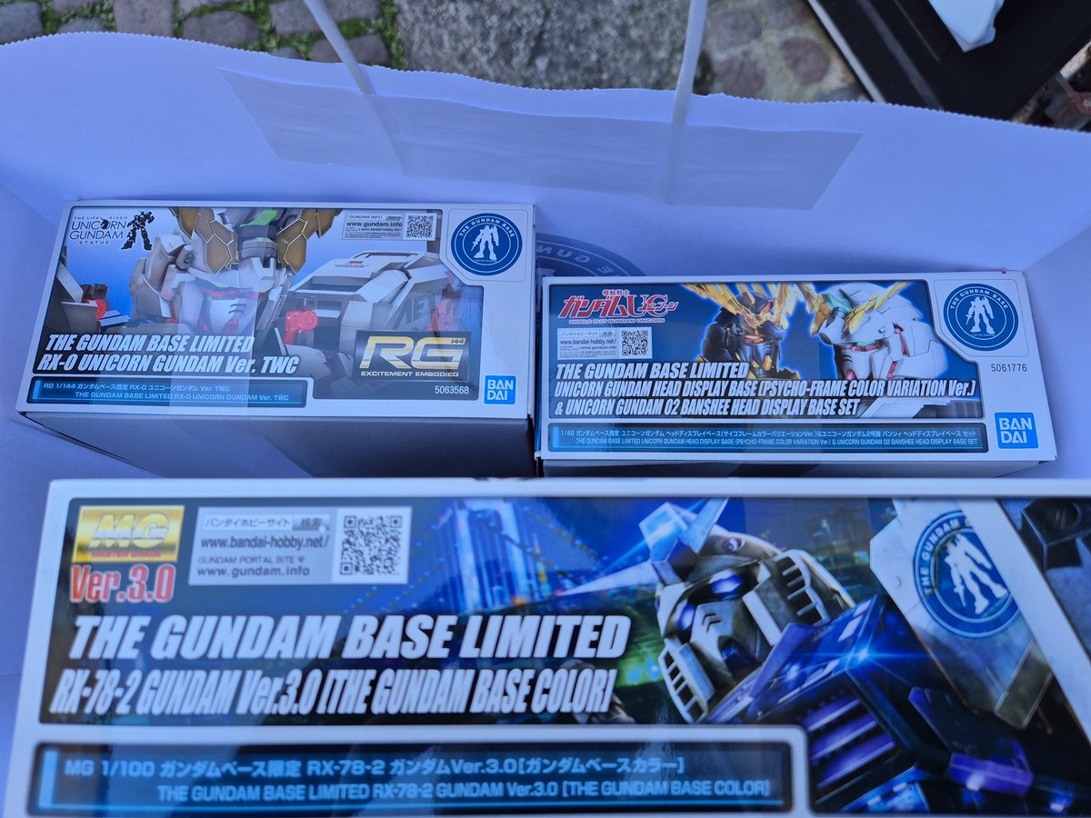DarkNoise's tweet photo. My first time ever to Camden today,  before I head home, to visit Gundam Base... it may have been a mistake.  Lol https://t.co/qX0kw5N3AC