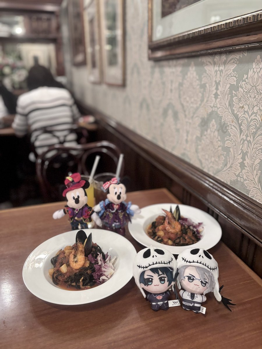 _dknya's tweet photo. ディズニーハロウィーン🎃♠️🐙🕸 https://t.co/fpRq7fhrXi