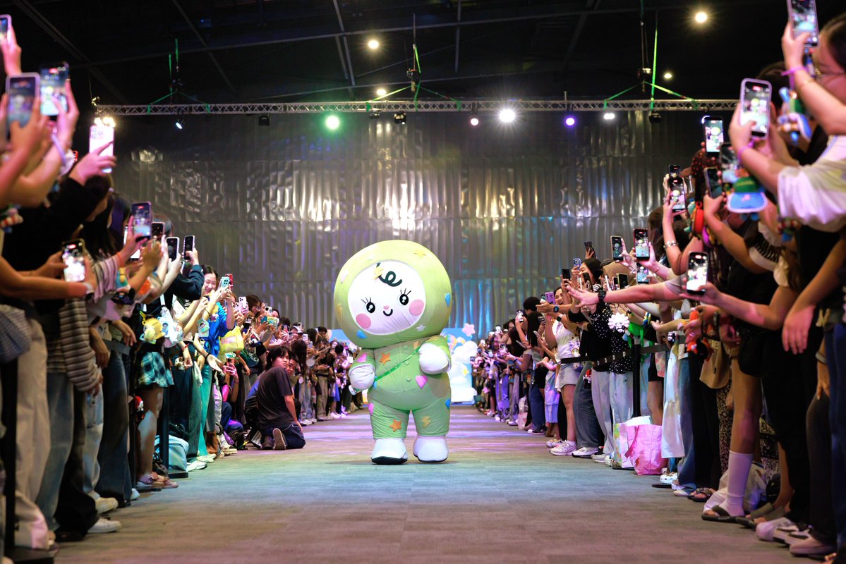 BABII_GMMTV's tweet photo. ขอบบบคุนนหลายหลาย ที่อ้ายยยตาถึงง พี่ยายหมานๆ มาเจอกันอิกน้าคับโผ้มมมม อยากเจอพี่ยายทู้กกกวันเยยย

 #GMMTVFANIVAL2026HappyFamily #BABII https://t.co/07yWhAN041