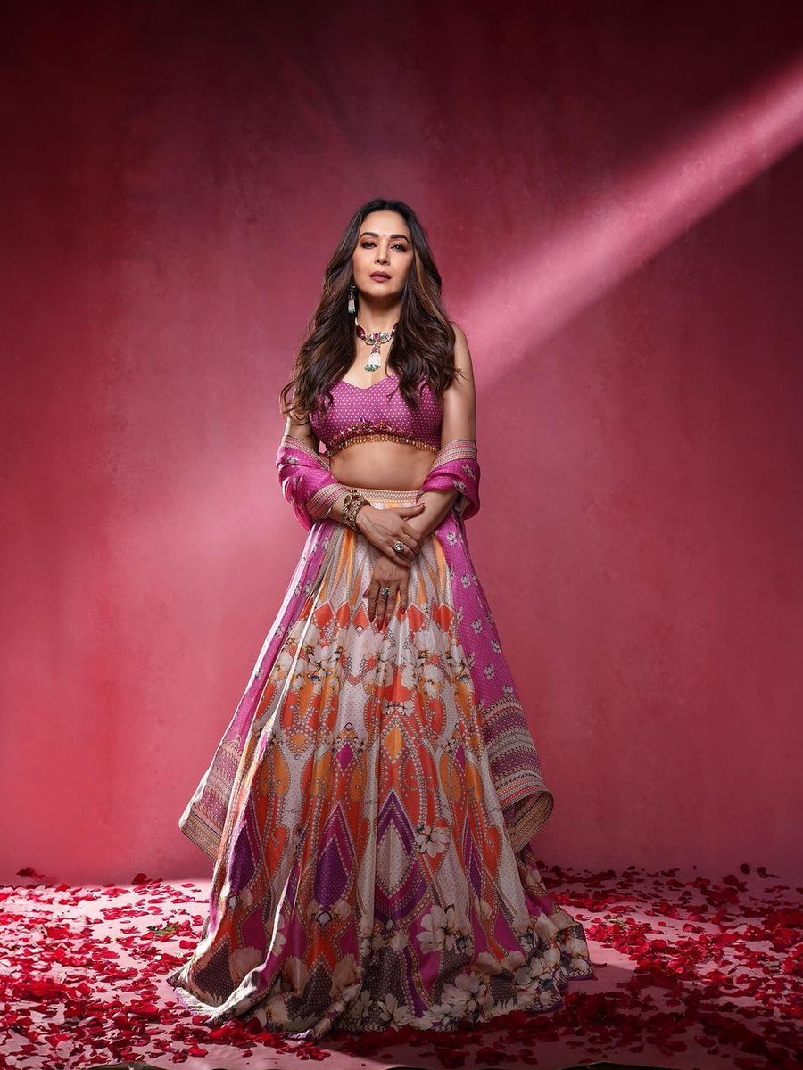 VOGUEIndia's tweet photo. 🔗: https://t.co/DHNEbe38p3
Madhuri Dixit Nene’s printed Falguni Shane Peacock lehenga is a celebration of colours https://t.co/HuMl44wr2M