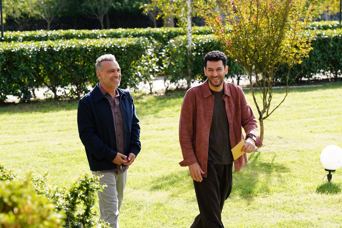 gullergunahlar's tweet photo. Bakın setten neler gelmiş! 🥳 
Çok güzel değiller mi? 😍

#GüllerVeGünahlar yeni bölümleriyle her cumartesi 20.00’de #KanalD’de!

@kanald @ngmediatv https://t.co/2g7eK6McDR