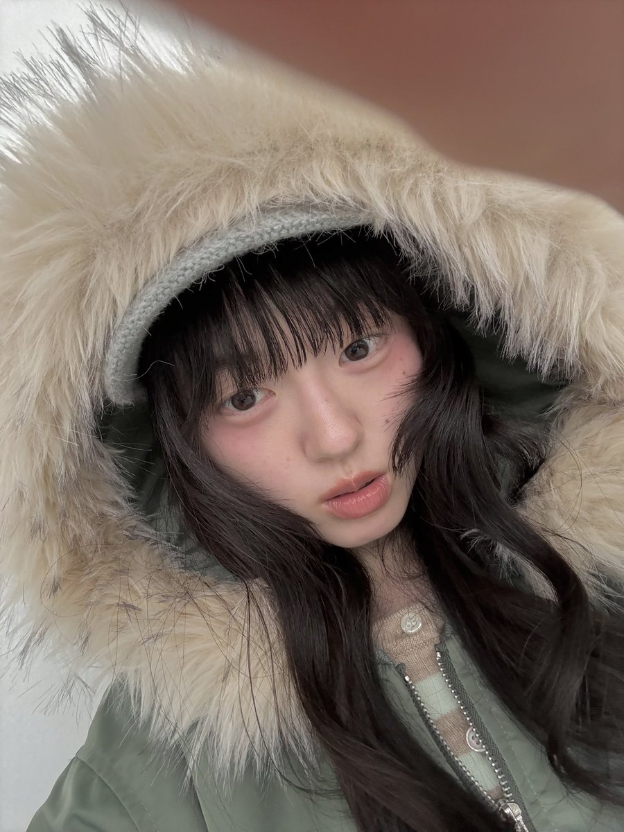 la1998na's tweet photo. 絶妙な色味で辛口になり過ぎない秋アウター https://t.co/qUmi41CYA7