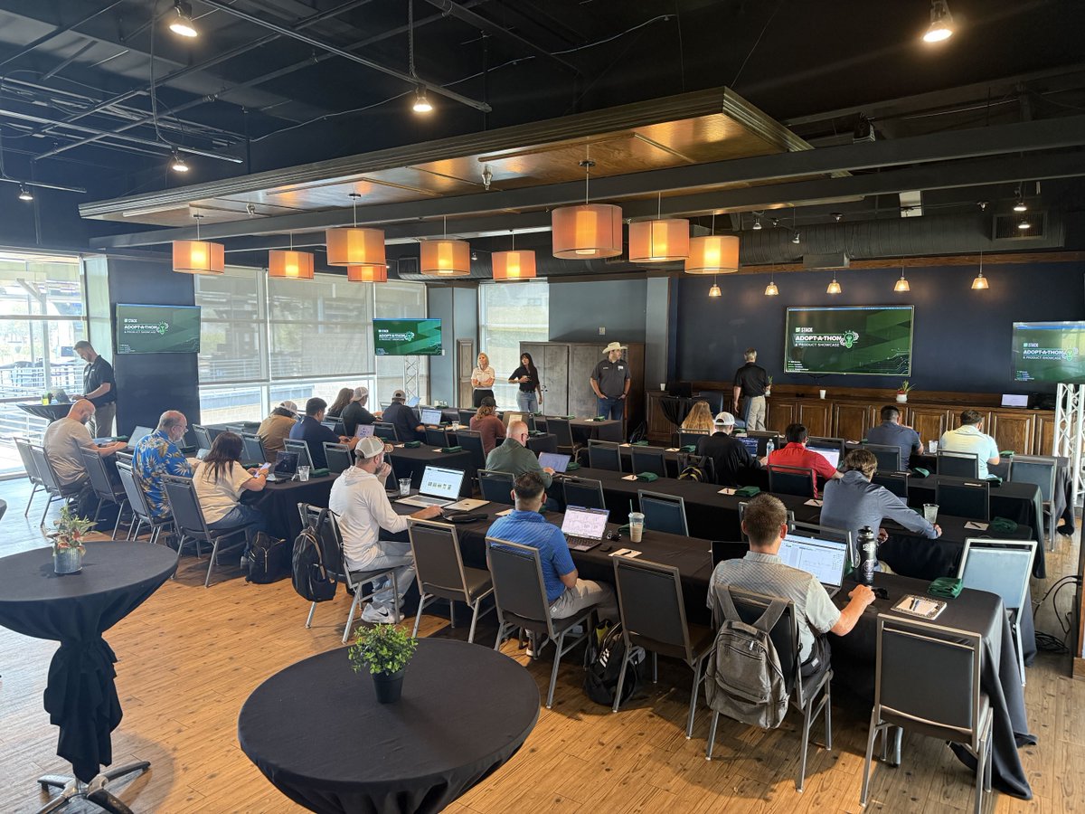 stackcontech's tweet photo. The best trainer at our Dallas Adopt-a-Thon last week wasn't even on our payroll. 🏌️

We brought our team to Top Golf to sit with STACK customers - hearing what they love, what frustrates them, and what they wish existed. Then one customer started teaching another. https://t.co/x78DR433Dh