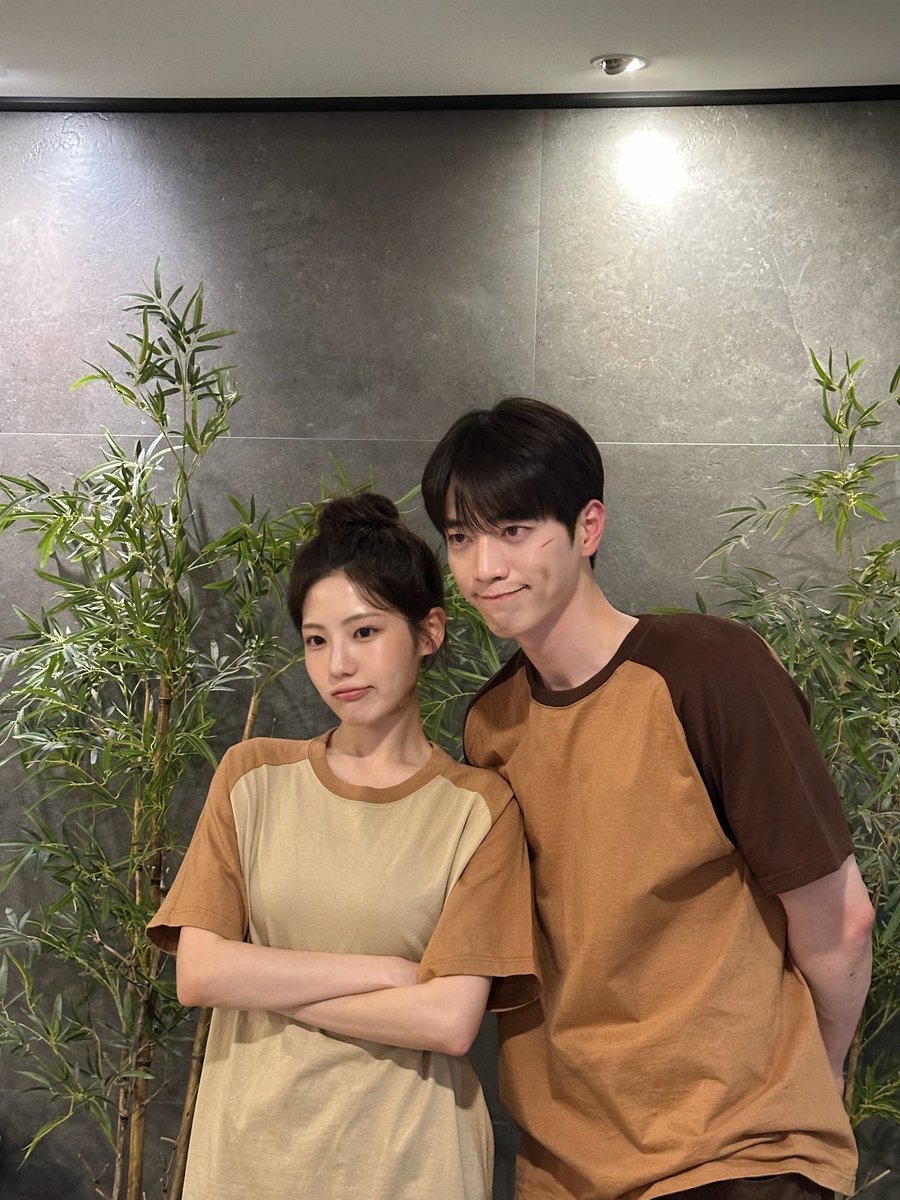 hoonisom52's tweet photo. 어제 시험 끝나서 너다연 보고있는데
로코충이라서 그런지 남궁수아가 끌려요!!!!!!!
둘 얼굴합 너무 좋고 닉주디 커플 같음 🦊🐰 https://t.co/qhXbANn7jv