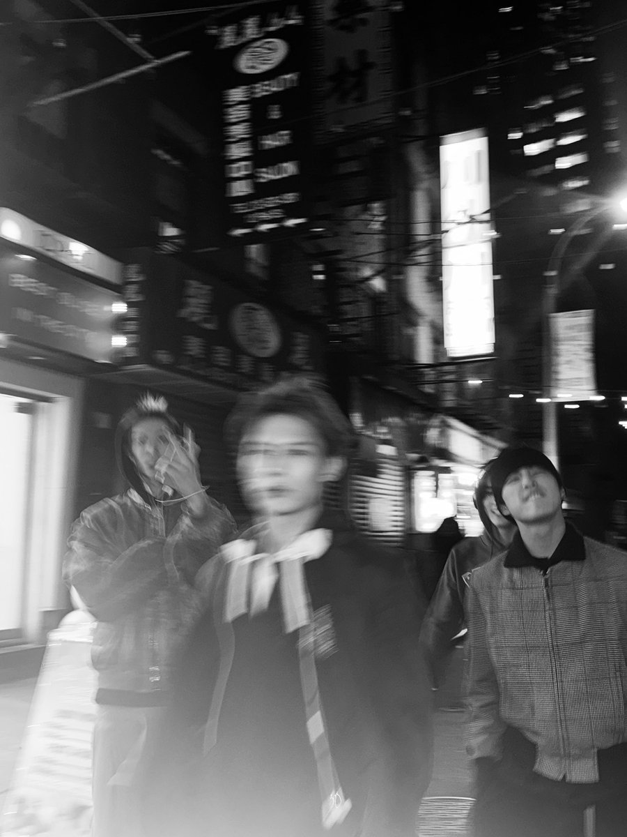 cortiims's tweet photo. the way juhoon prob has so many pics like these hiding in his gallery https://t.co/0F2cOKQanT