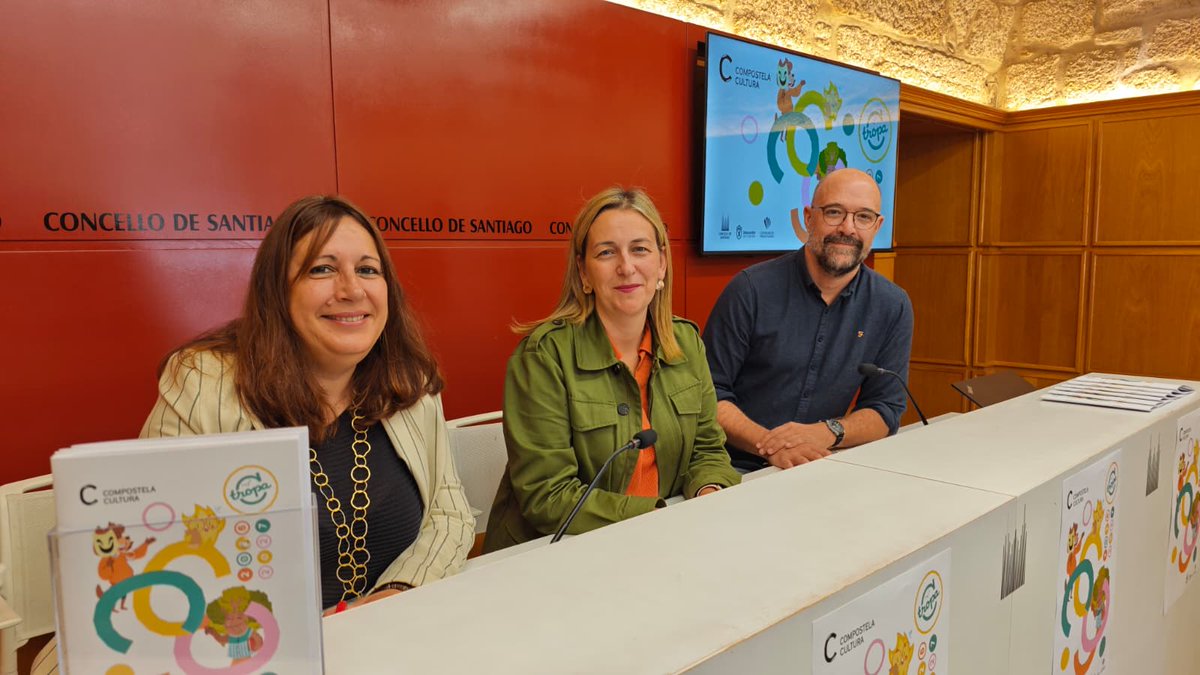 CCultura's tweet photo. 🚀 A Tropa C emprende unha nova viaxe!
A concelleira de Capital Cultural, Míriam Louzao, a deputada provincial de Cultura, Natividade González, e o director-xerente do Auditorio, Xaquín López, presentaron a tempada 2026-27

💫 Cultura para medrar, descubrir e compartir en familia https://t.co/XhFrRHuCWX