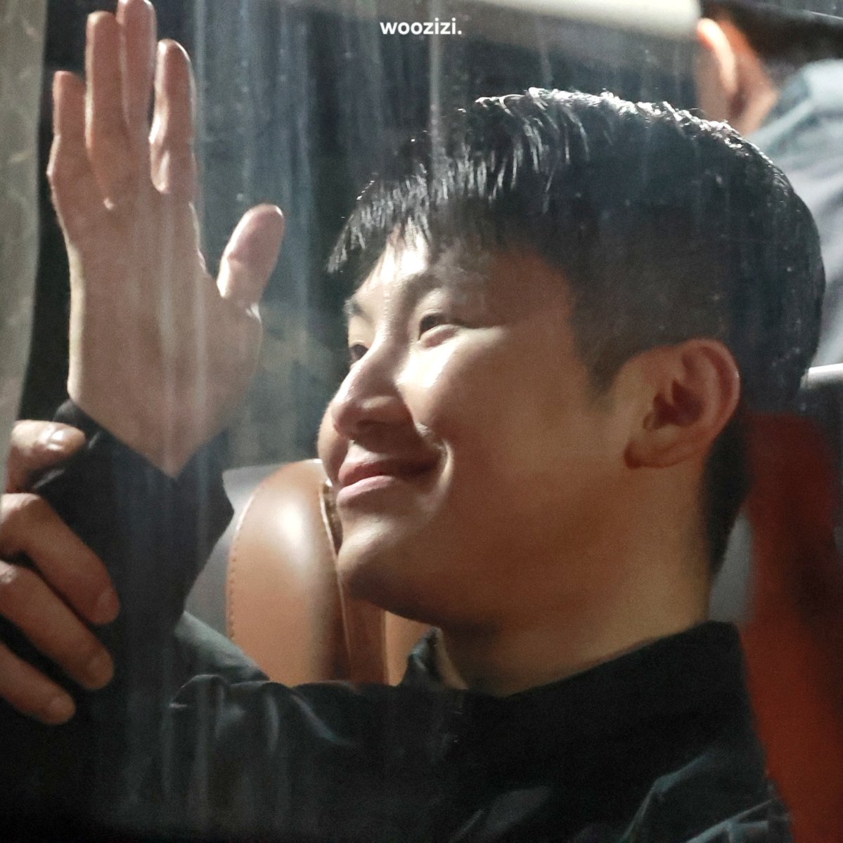 Woozizi_1122's tweet photo. 261001

옆자리 백호님 감사합니다 수고했다 애깅이 잘자~~

#세븐틴 #SEVENTEEN #WOOZI #우지 #이지훈 https://t.co/efJgJbdUuE