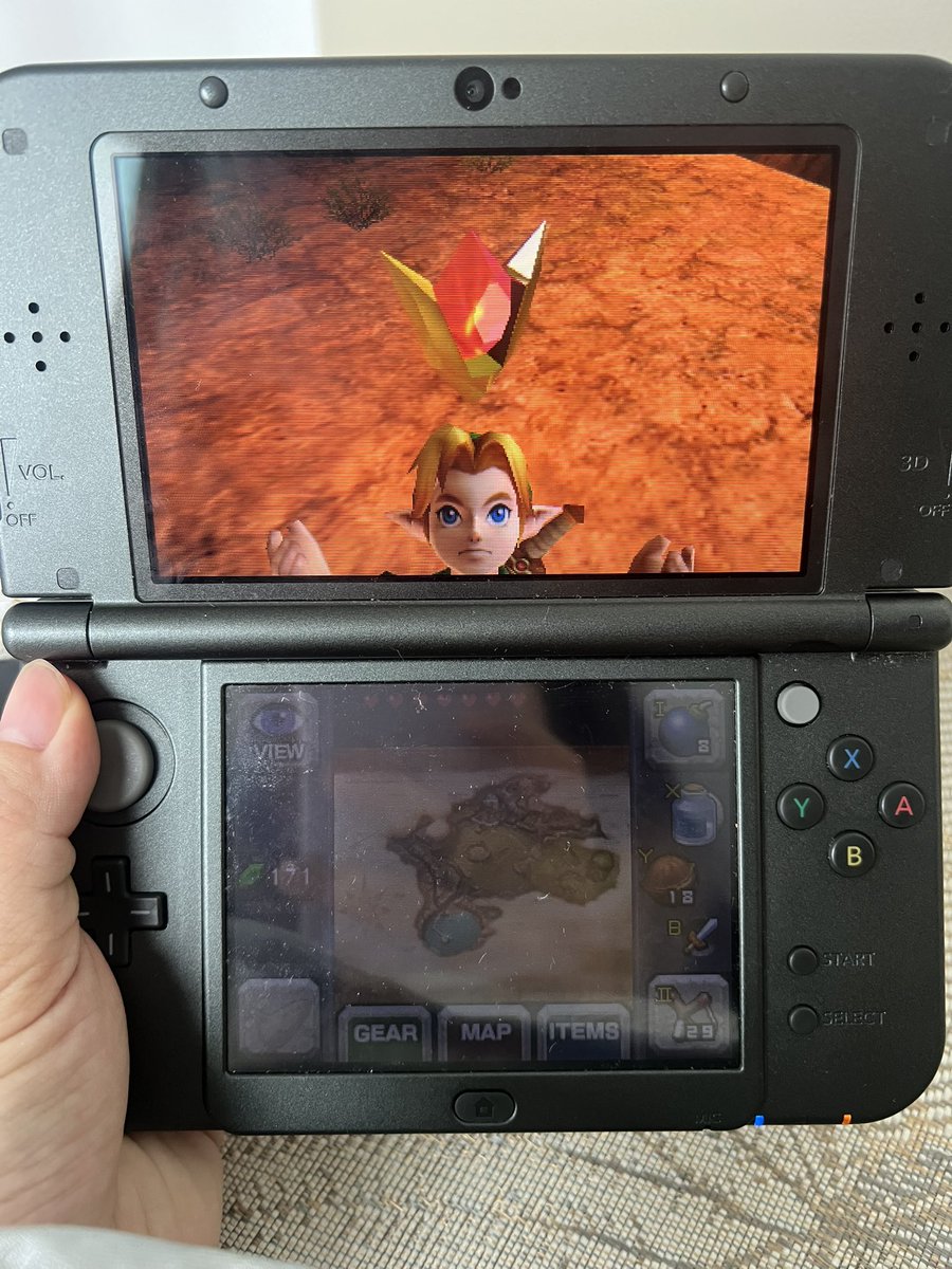 27month's tweet photo. 时之笛摸鱼……中秋了请吃鼓隆特产大闸蟹 #ocarinaoftime  #legendsofzelda https://t.co/YhDF97sEJ3