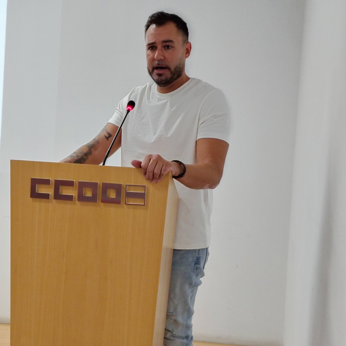 ccooand_FI's tweet photo. Finaliza Consejo CCOO Industria Andalucia y Comité Secciones Sindicales‼️
Se debate y analiza temas como Salarios, Vivienda, Convenios, Elecciones Sindicales, Empleo y Futuro industrial en Andalucia.
Acuden mas 50 Secciones Sindicales 
💪Condiciones Labores ‼️ https://t.co/uff1BARf2p