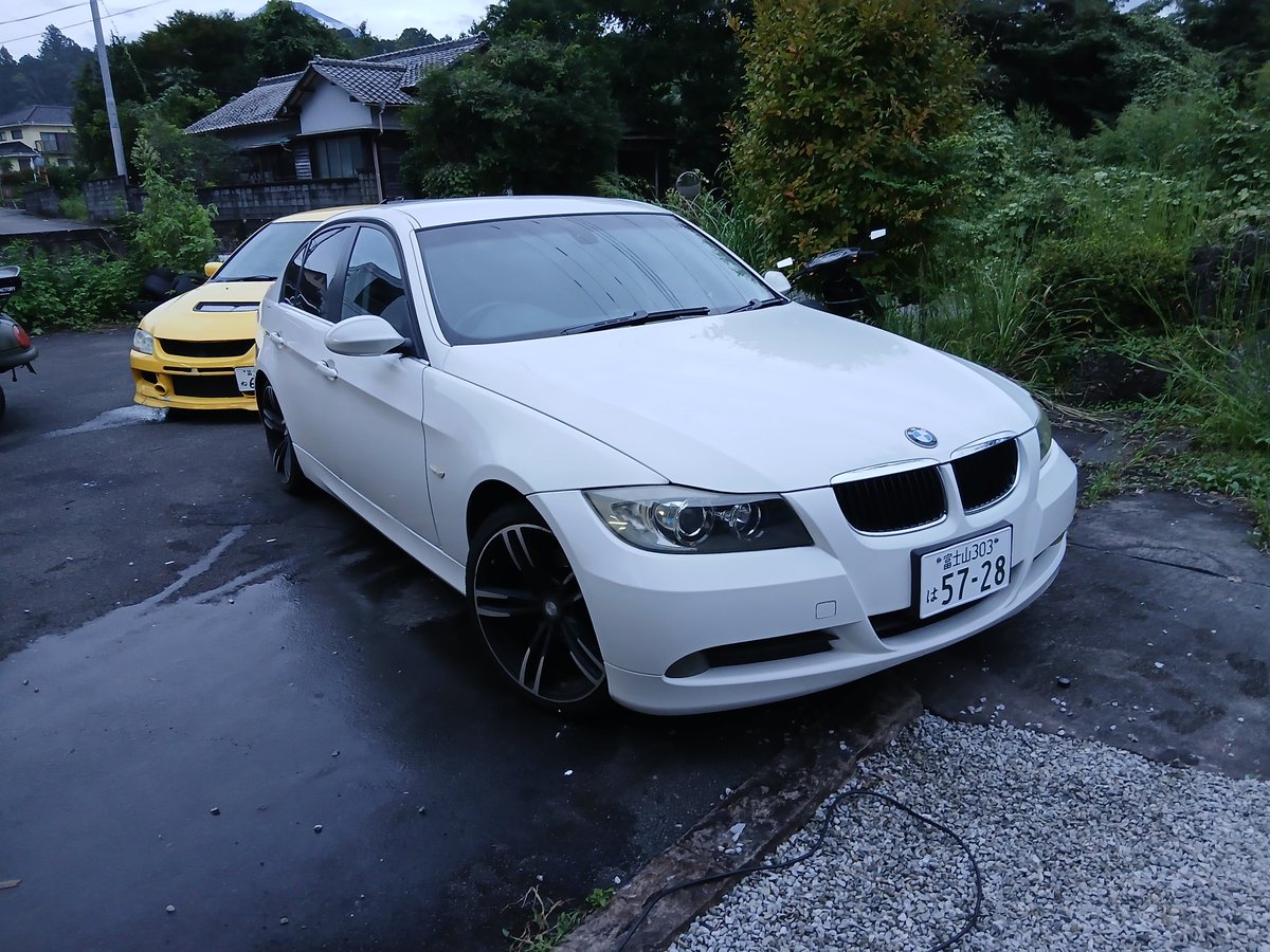 WAKIZONOFACTORY's tweet photo. BMW売ります
32万です
現状白煙ありますがバルブステムシール交換後渡しです
オイルパンからのオイル漏れもありですがオイルパンガスケット交換後渡しです
気になる方現車確認できます https://t.co/ecuI0iGH8a