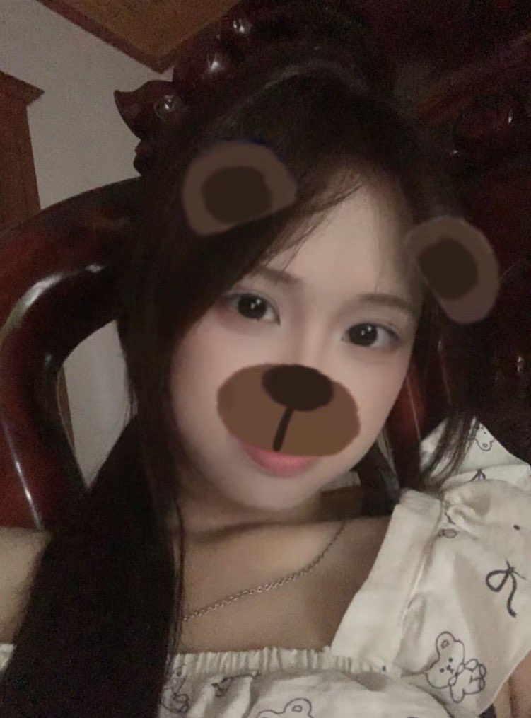 dthwnhatthegioi's tweet photo. e nhiều nước nhưng mà ni em cứ chê giờ anh nào đến bú duoc thì bú cho em luon dii aaa https://t.co/hMxD5m5b82