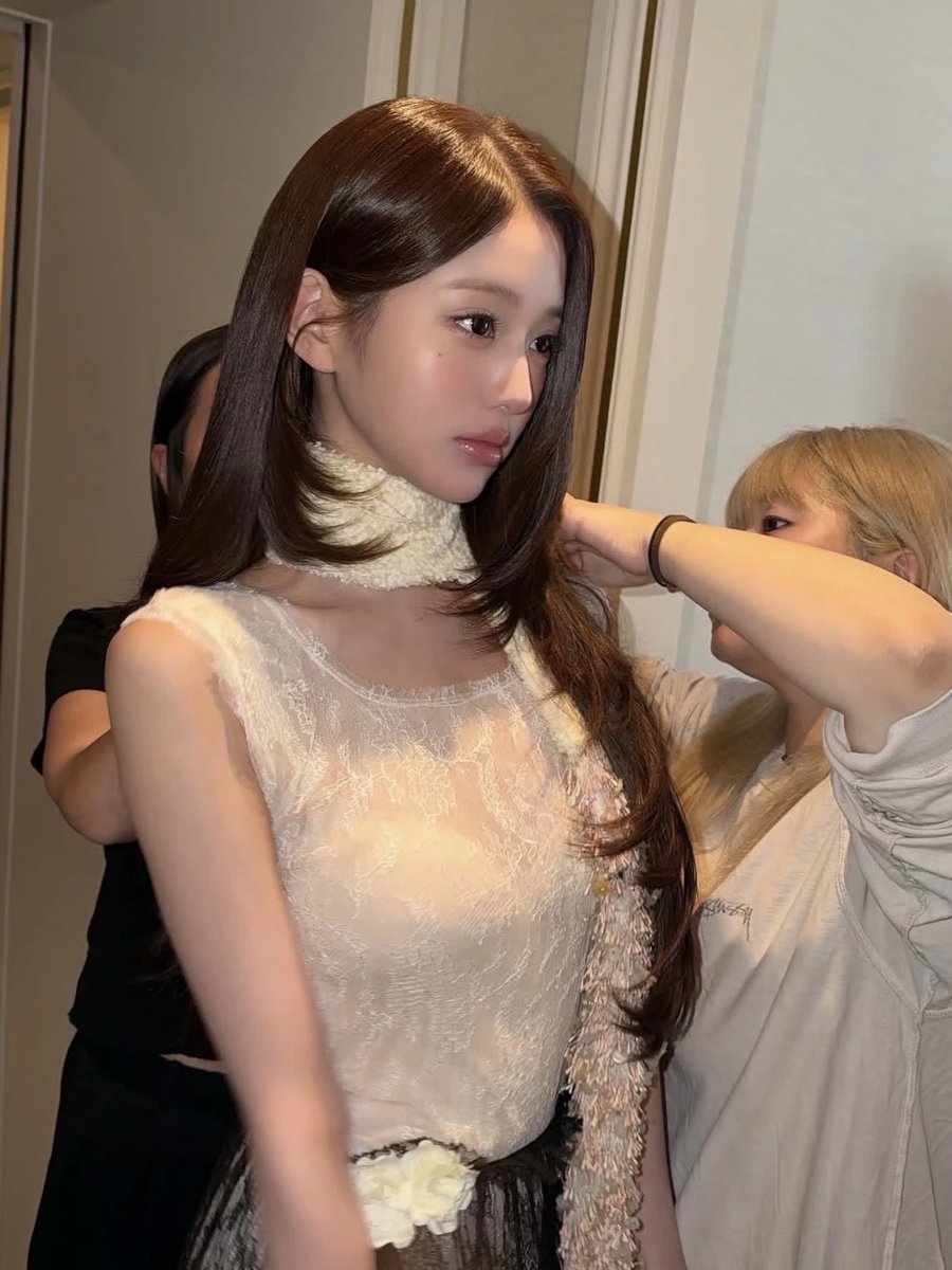 for_wonykh's tweet photo. Wonyoung’s aura matches Dior’s refined beauty, capturing every gaze in Paris.

WONYOUNG IN DIOR
#WonyoungDiorSummer27
#JANGWONYOUNG
#WONYOUNG
#DiorSummer27 @Dior https://t.co/oEcNqLgBbS