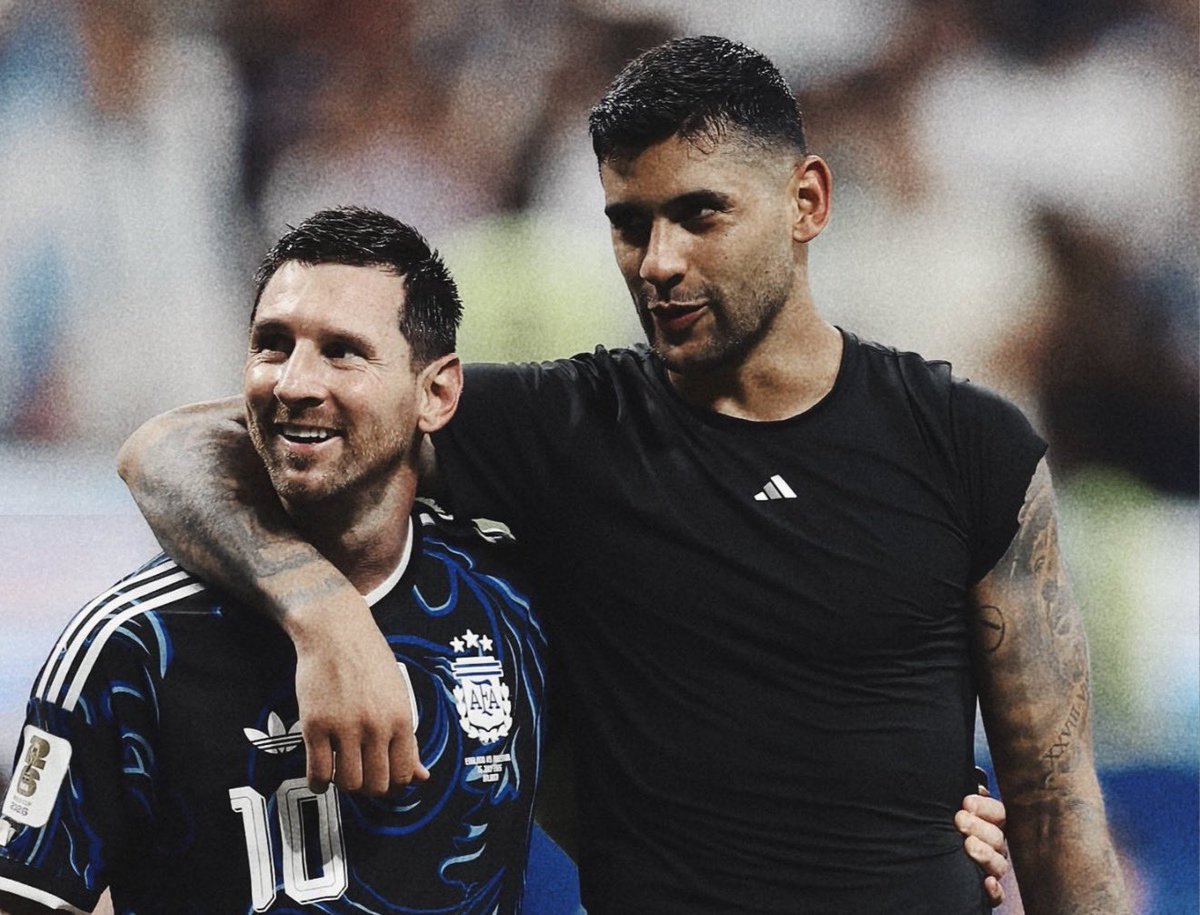 FabrizioRomano's tweet photo. ©️🇦🇷 Cuti Romero: “We are never going to have another player like Leo Messi. He’s the greatest of all time”.

“We watched him grow up from when we were very young, we saw him, but he always taught us to get back up again. He’s a role model, an example”. https://t.co/WZFLndTU99