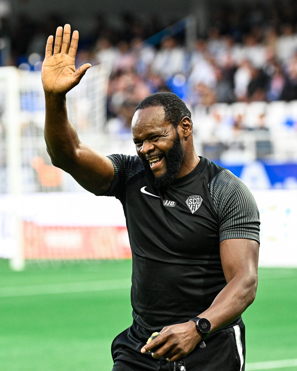 AngersSCO's tweet photo. 𝐌𝐞𝐫𝐜𝐢 𝐉𝐉 !

Une page se tourne pour 𝐉𝐞𝐚𝐧-𝐉𝐚𝐜𝐪𝐮𝐞𝐬 𝐁𝐚𝐭𝐨𝐮𝐦, après 5 ans passées au sein du Club.

Le club tient à remercier 𝐉𝐞𝐚𝐧-𝐉𝐚𝐜𝐪𝐮𝐞𝐬 pour son investissement, son professionnalisme et l’ensemble du travail accompli sous nos couleurs.

Nous lui souhaitons le meilleur pour la suite de son parcours, aussi bien professionnellement que personnellement. 🤝