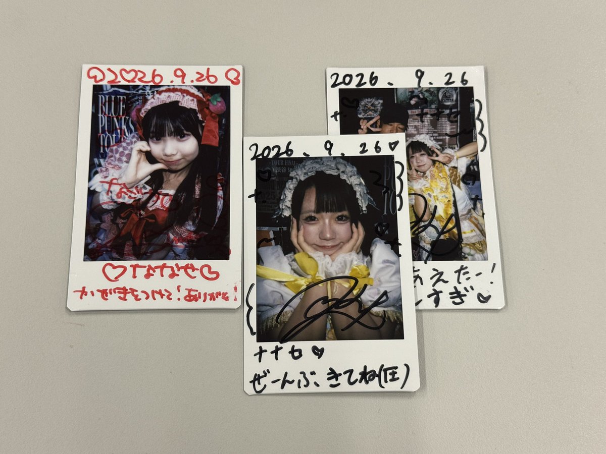 esclz's tweet photo. 2026.09.26
『RAD EASY LIVE』
@Toys_nagoya

プラリボの子めっちゃ好き顔やったからついチェキ撮ってまった

ことちゃん、いつも在宅くんを甘やかしてくれてありがとう🥲 重要ライブは(なるべく)全部行くようにするよ〜生誕も楽しみ💛
ワタアレ無いの超久しぶり！と思ったらHatchに取っといたんやな笑 https://t.co/irNbT1jITt