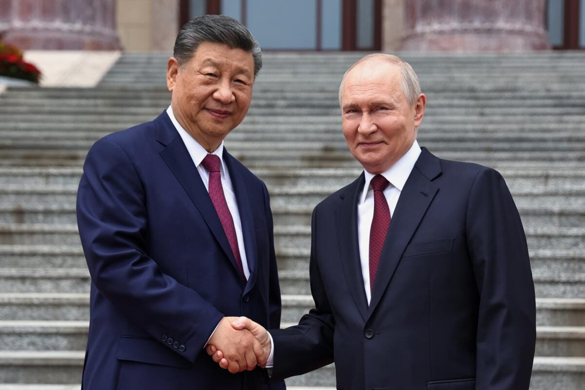 jpmasespanol's tweet photo. El presidente de Rusia, Vladímir Putin, transmitió a su homólogo chino, Xi Jinping, sus “más cordiales felicitaciones” por el 77.º aniversario de la fundación de la República Popular China y destacó el nivel “sin precedentes” de las relaciones entre Moscú y Beijing. https://t.co/Q7EskCliBD