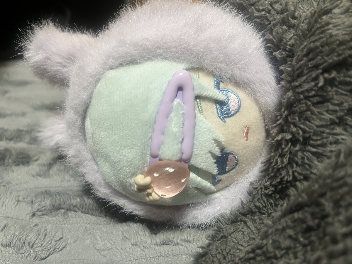 nrhd221's tweet photo. マスター

なあに幾成くん

あかピクミンは、火に強いです

そっか！きにゃピクミンは？

カイロ機能が搭載されています

かっこいいね！ https://t.co/JbJaQAD8Rm