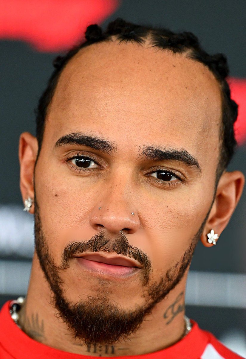 HourlyLewisH's tweet photo. Lewis Hamilton https://t.co/KACvkUMMtZ