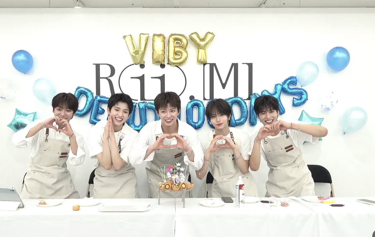 fiveviby's tweet photo. 261001
YouTube Live

100日❤️🩵🩷💛💜

#VIBY_DEBUT_100DAYS
#VIBY #バイビー
#RiiMJ https://t.co/SFaZTNzpkd