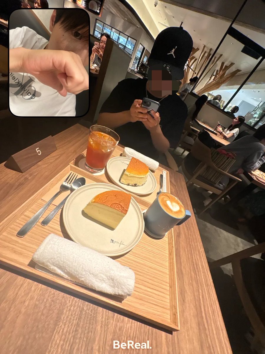 kitarou245024's tweet photo. リクローカフェ行ったカフェラテが美味しかった https://t.co/WjNxGg6dzr