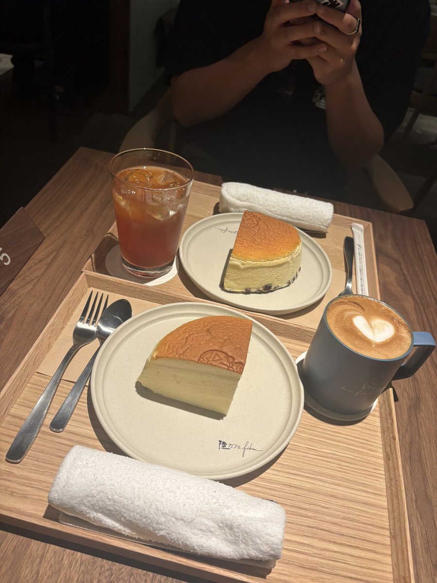 kitarou245024's tweet photo. リクローカフェ行ったカフェラテが美味しかった https://t.co/WjNxGg6dzr