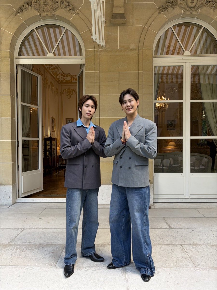 AmazingThailand's tweet photo. We hear you, Phak Khiao! 💚 As requested, here are some shots of Hia Boun and Nong Prem from tonight 💙🇹🇭🇫🇷✨

The boys are all set for Tout à fait Thaï 2026, a Thai festival in the heart of Paris bringing the best of Thailand to France, from Thai cuisine, arts and culture, music and performances to Muay Thai, Thai massage, textiles, handicrafts and plenty more!

🇹🇭 Team Thailand, stay tuned tonight and send your support to Hia Boun and Nong Prem during the press conference at 8:00 PM Thailand time.

🇫🇷 Team France, save the dates!
📅 3–4 October 2026
📍 Parc de Bagatelle, Paris
🎟️ Free admission!

If you’re in Paris, don’t miss Tout à fait Thaï 2026. See you there! 💙✨

#AmazingThailand #ToutAFaitThai2026 #BounPrem #บุ๋นเปรม