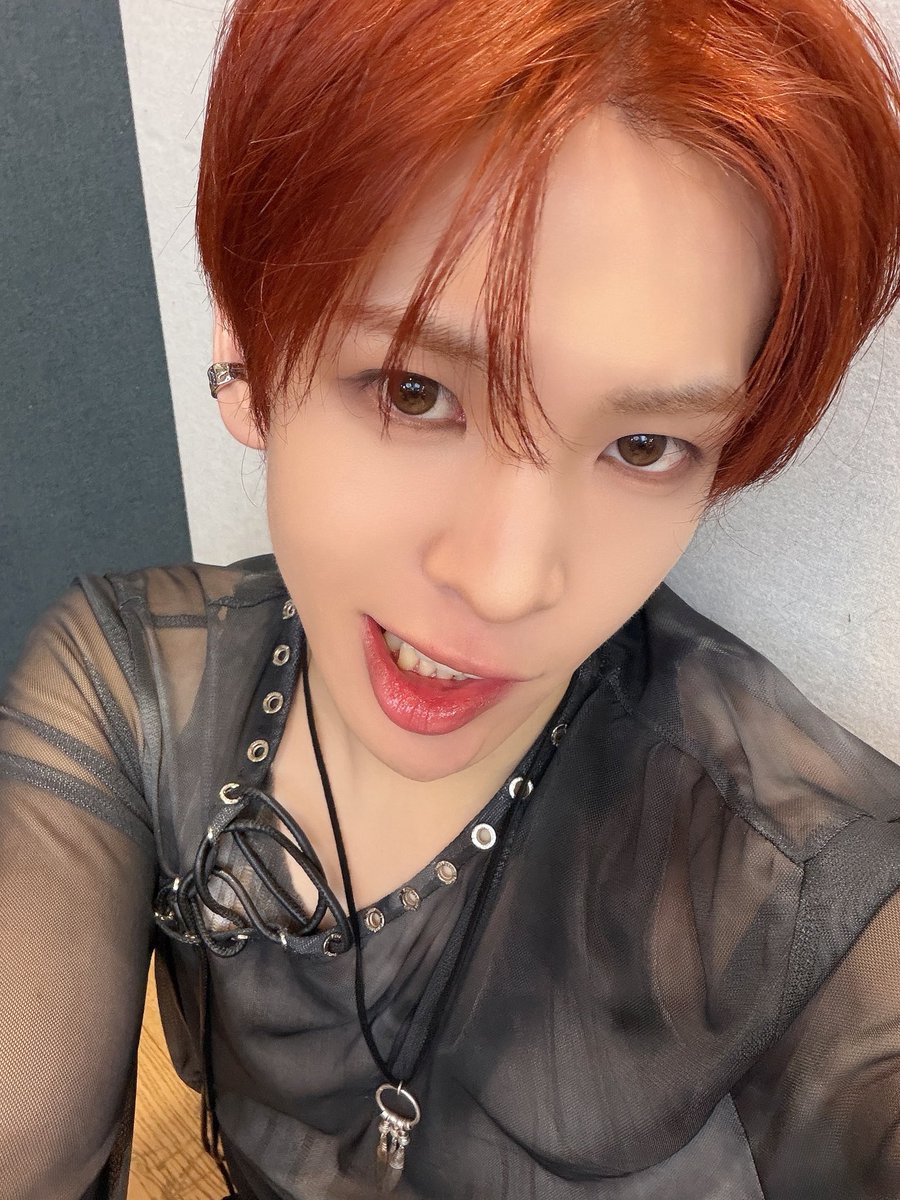 CRAVITY_twt's tweet photo. Making it LOUDER at Mcountdown 😎🗣️🔊
#앨런 https://t.co/T1FzSMvewG