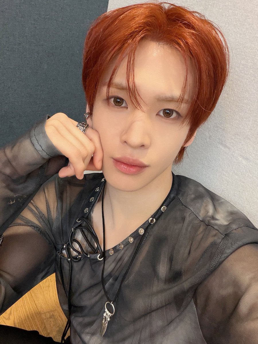 CRAVITY_twt's tweet photo. Making it LOUDER at Mcountdown 😎🗣️🔊
#앨런 https://t.co/T1FzSMvewG